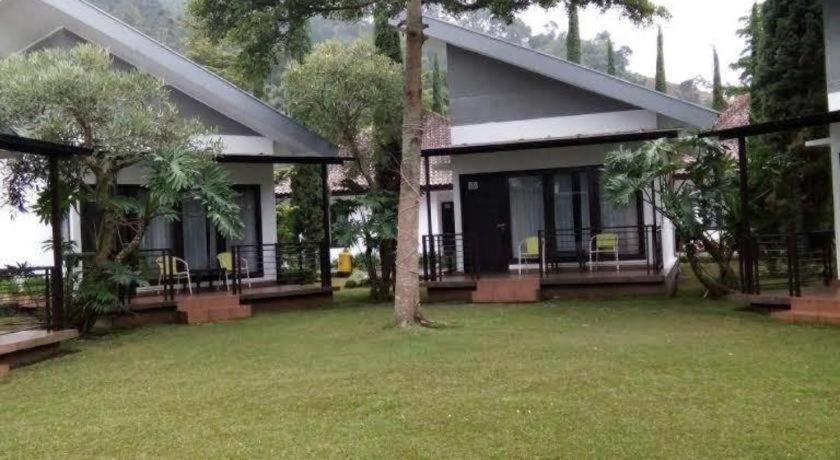 New Mountain Springs Hotel & Resort Lembang Dış mekan fotoğraf